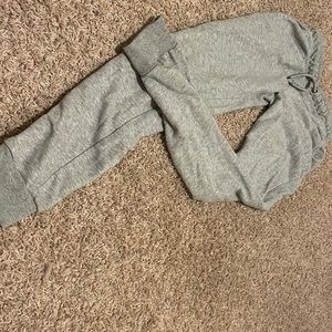 Crivit grey sweat loungers. Pockets & elastic ankles.